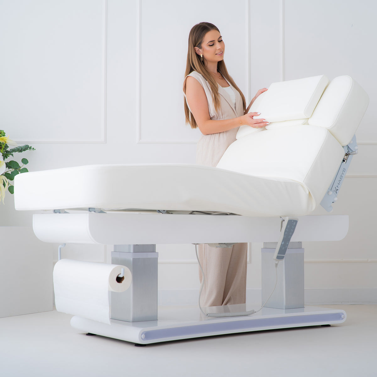 Luxury beauty bed Prestia with 4 motors Gentle Flex k901 White